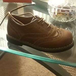 Buster Brown wingtip